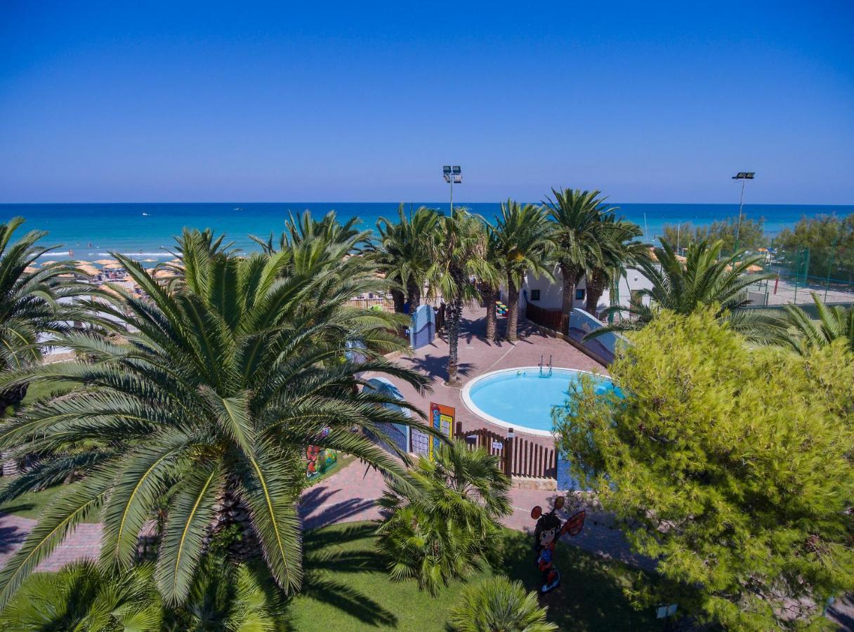 Granserena Hotel Torre Canne Extérieur photo