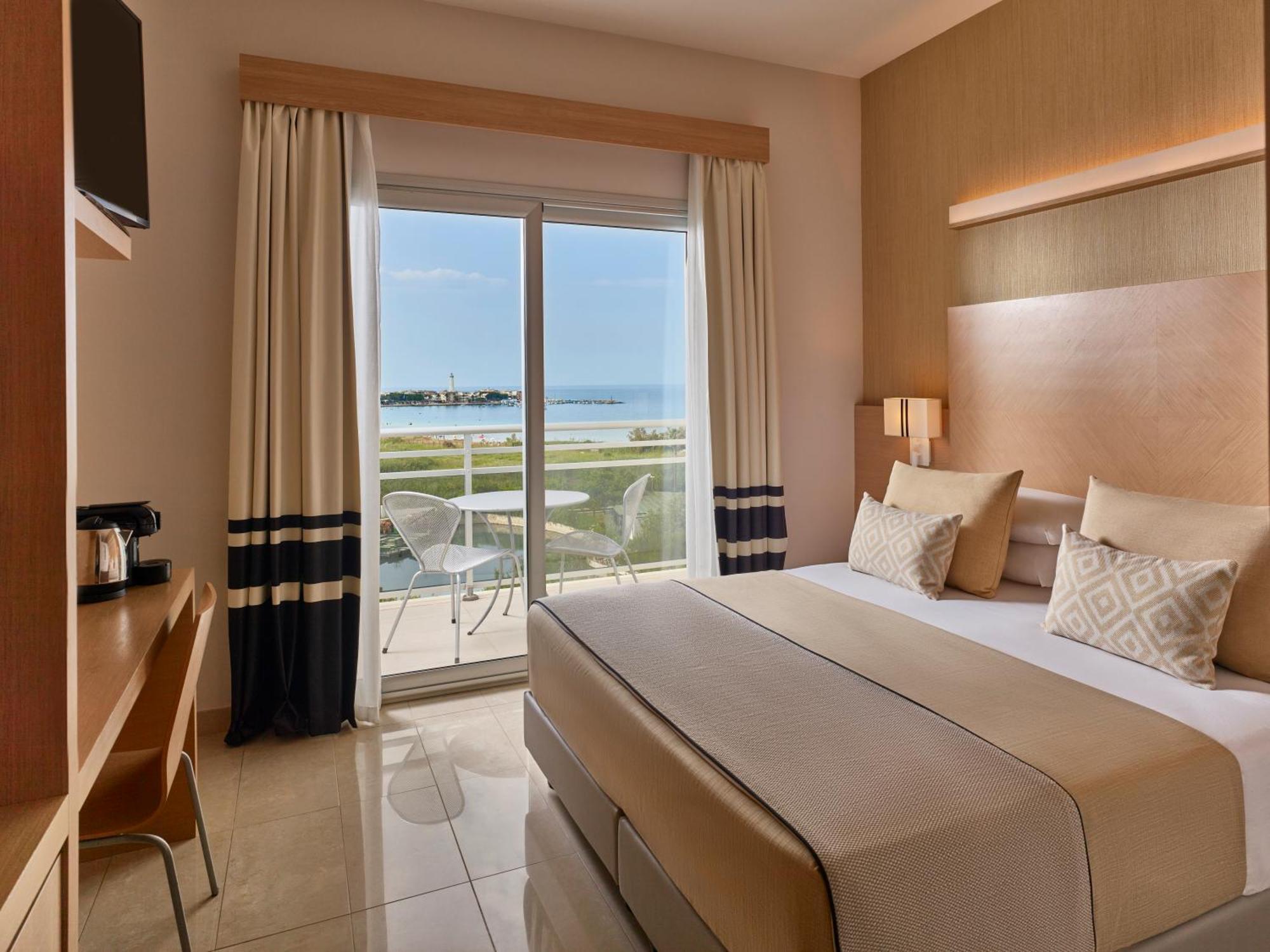 Granserena Hotel Torre Canne Chambre photo