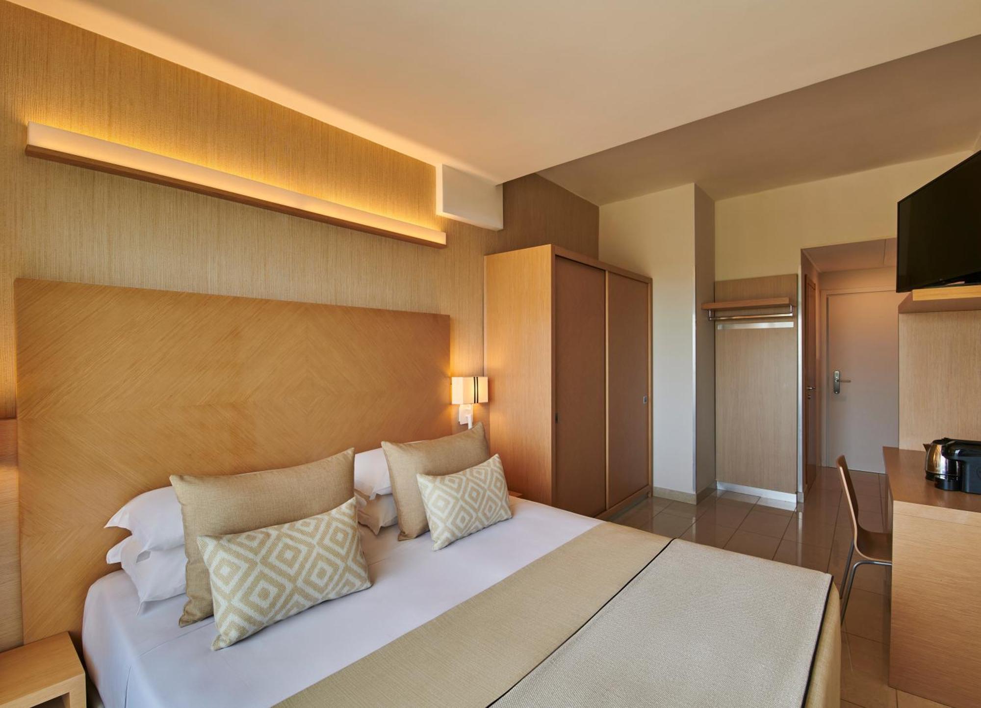 Granserena Hotel Torre Canne Chambre photo
