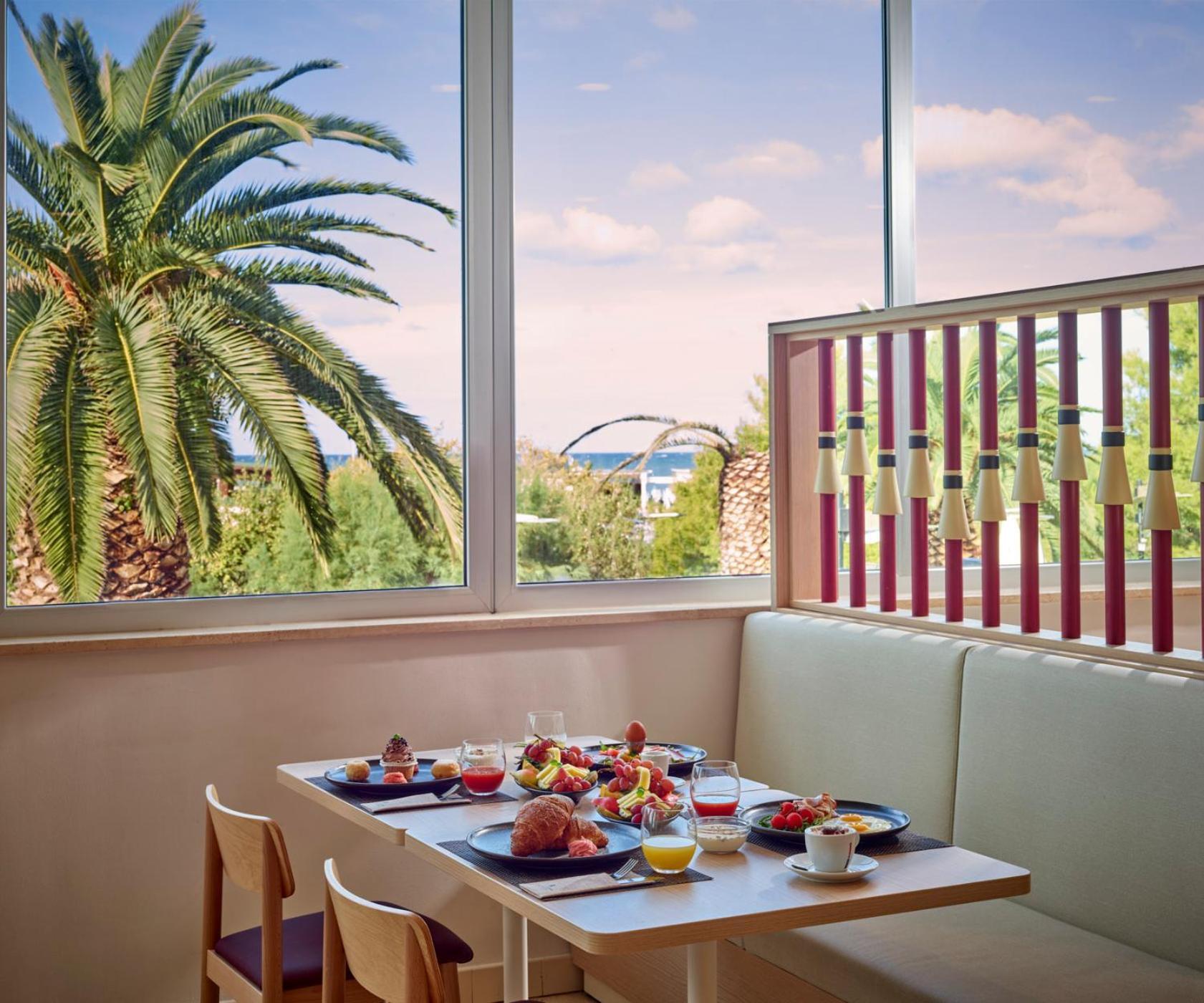Granserena Hotel Torre Canne Extérieur photo